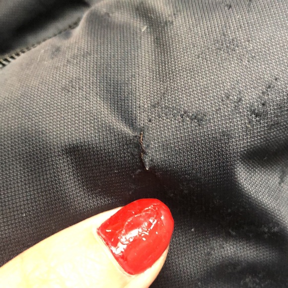 Burton Winter Hiking Snow Jacket with Lots Of Compartments For Personal Storage - Picture 11 of 14